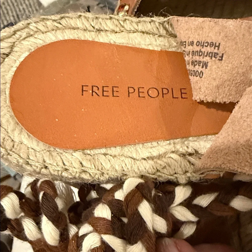 FREE PEOPLE WANDER SHELL WRAP ESPADRILLES NWB sz 9.5